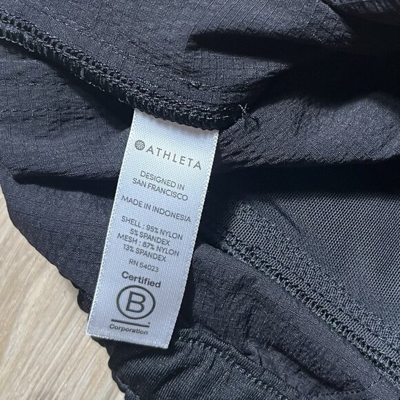 NWT Athleta Black Trekkie Paper Bag Shorts - Size 6 - Picture 6 of 15